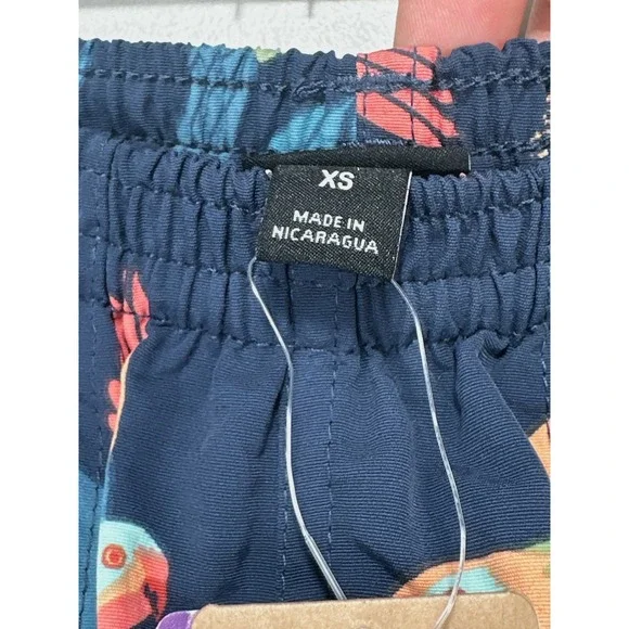 Patagonia Baggies Longs Shorts Men XS Blue Floral Bird Print Recycled Nylon 7" - Picture 6 of 13